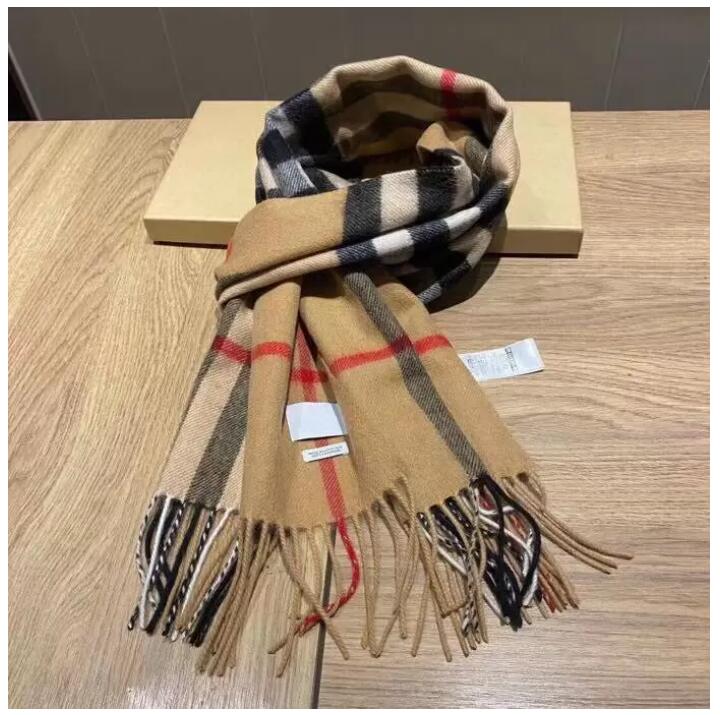 2021 New top Women Man Designer Scarf fashion brand 100% Cashmere Scarves For Winter Womens and mens Long Wraps Size 180x30cm Christmas gift
2021 New top Women Man Designer Scarf fashion brand 100% Cashmere Scarves For Winter Womens and mens Long Wraps Size 180x30cm Christmas gift