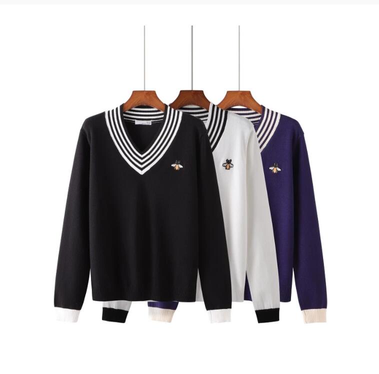 Women's Sweater Designer Luxury dunks New V-neck Sleeve Bee Embroidery Lovely Knitted Shirt Top, Black
Women's Sweater Designer Luxury dunks New V-neck Sleeve Bee Embroidery Lovely Knitted Shirt Top, Black