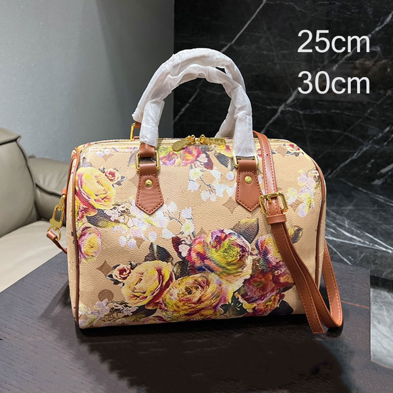 Pillow Crossbody bag Designer Shoulder Underarm Bags Handbag purse Real leather Lady Handbags Pouch Flowers Women Fashion letters Adjustable straps, Box
Pillow Crossbody bag Designer Shoulder Underarm Bags Handbag purse Real leather Lady Handbags Pouch Flowers Women Fashion letters Adjustable straps, Box