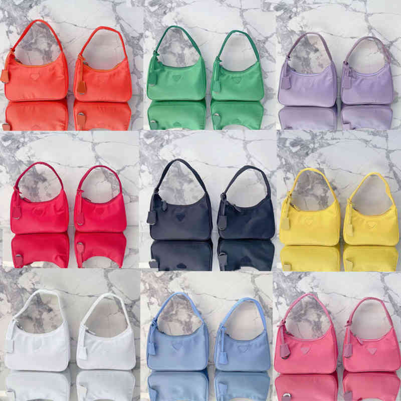 Shoulder Bags hobo armpit bags Quality nylon Handbag Designer purse Shoulder Bags for Women Chest Pack Fashion Canvas Lady Purse 220905 EH5T, Red
Shoulder Bags hobo armpit bags Quality nylon Handbag Designer purse Shoulder Bags for Women Chest Pack Fashion Canvas Lady Purse 220905 EH5T, Red