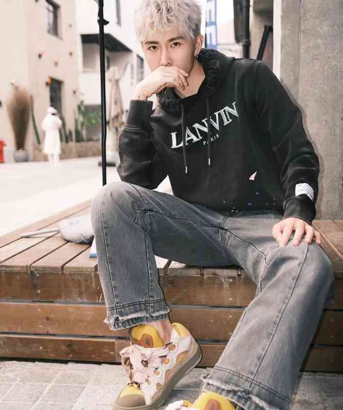 Designer Cotton 2022 Luxury Men's Hoodies Galleryy Depts Gd Autumn Comfortable Unisex Oversize Sweater Printed Loose Pullover Sweatshirt SENF, Black-s
Designer Cotton 2022 Luxury Men's Hoodies Galleryy Depts Gd Autumn Comfortable Unisex Oversize Sweater Printed Loose Pullover Sweatshirt SENF, Black-s