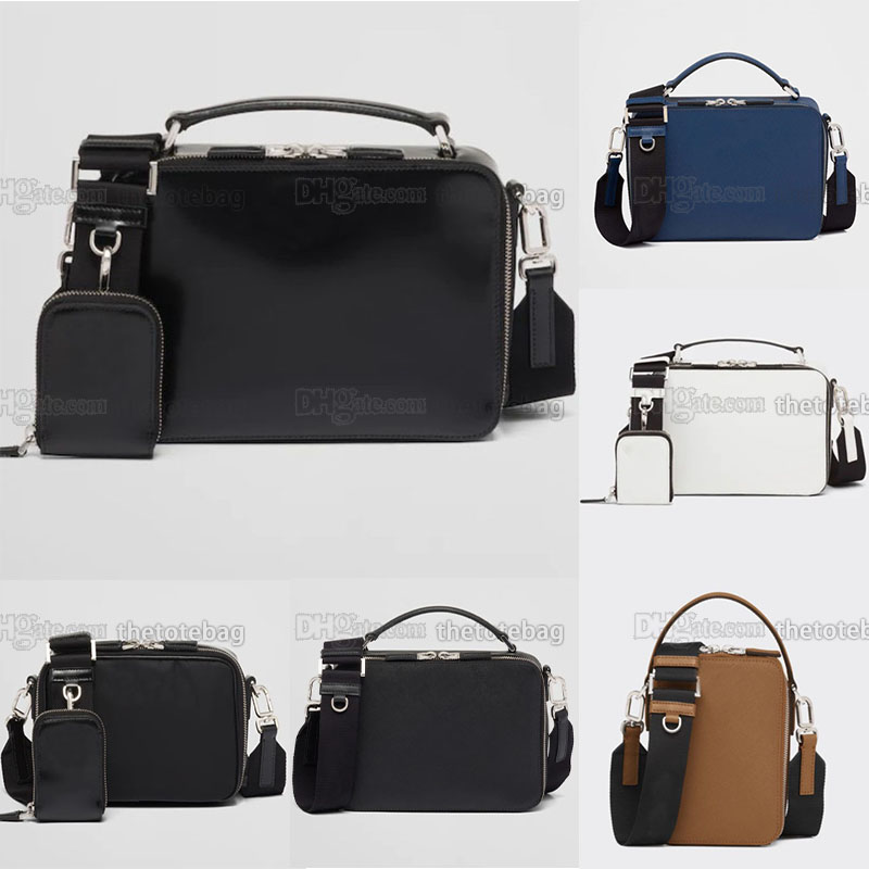 Brique bag in Saffiano leather and Re-Nylon crossbody bags handbag nylon lining logo detachable adjustable woven nylon shoulder strap zipper pockets purse wallet
Brique bag in Saffiano leather and Re-Nylon crossbody bags handbag nylon lining logo detachable adjustable woven nylon shoulder strap zipper pockets purse wallet
