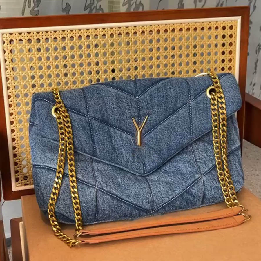 Evening Bags Designer Shoulder Bags Womens Denim Crossbody Bag Stylish Leather Handbags Casual Women Shopping Bags High Capacity Purses Cloud Bag 30cm, Blue
Evening Bags Designer Shoulder Bags Womens Denim Crossbody Bag Stylish Leather Handbags Casual Women Shopping Bags High Capacity Purses Cloud Bag 30cm, Blue