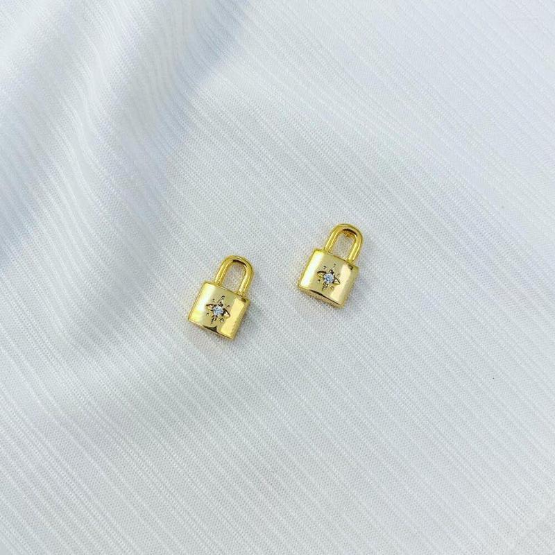 Stud Earrings Gold Color Star Signet Lock Earring Fashion European Women Jewelry Wholesale
Stud Earrings Gold Color Star Signet Lock Earring Fashion European Women Jewelry Wholesale