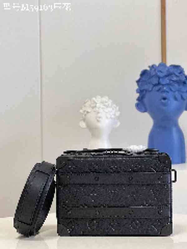 Other Bags Handle Soft Trunk Leather Embossed Box Messenger Bag M59163 Luxury Quality Brand Designer Letter Handbags Shoulder Messenger Bag OT67
Other Bags Handle Soft Trunk Leather Embossed Box Messenger Bag M59163 Luxury Quality Brand Designer Letter Handbags Shoulder Messenger Bag OT67