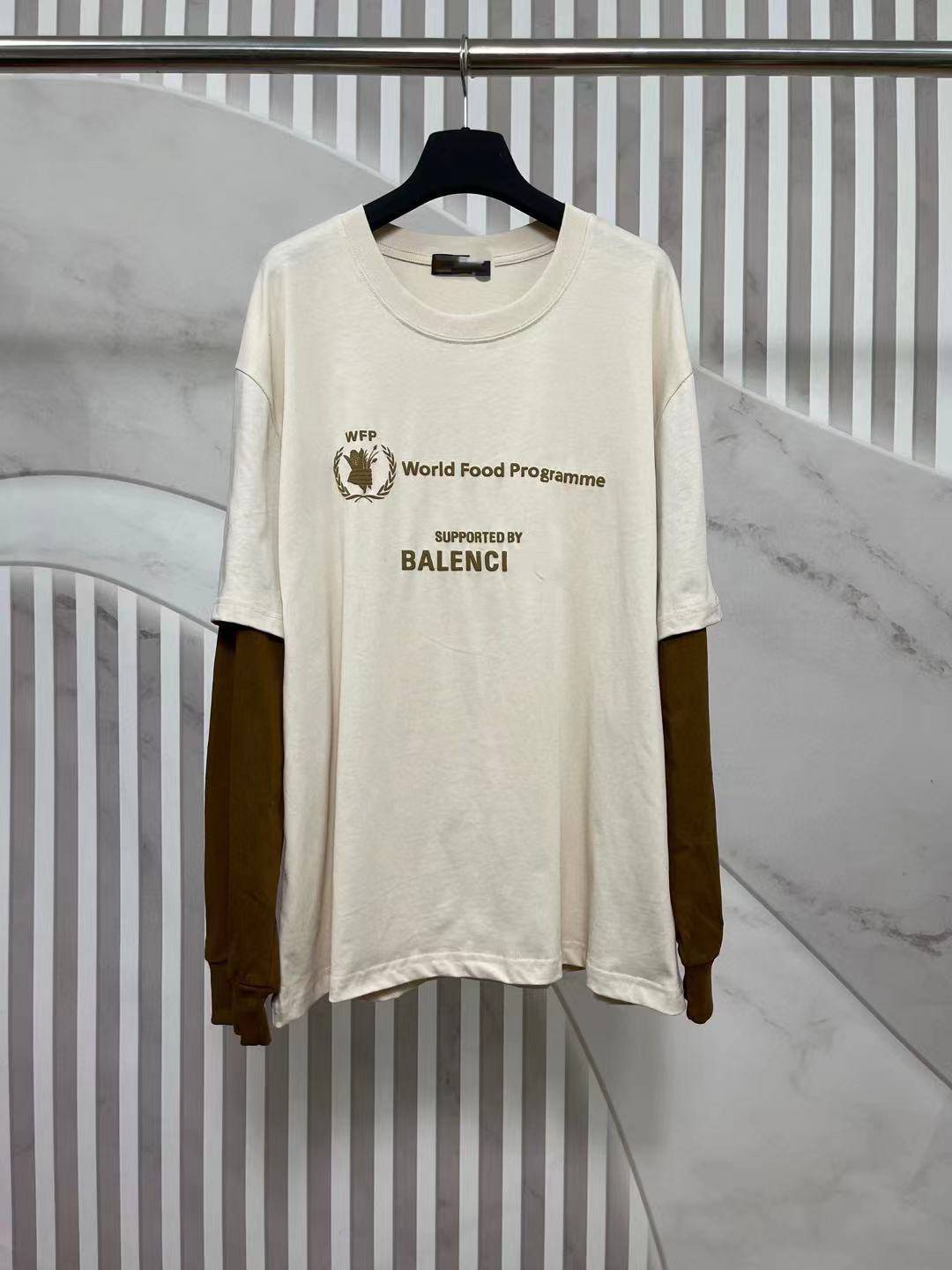 Fashion Brand BALANCIAS T Shirt For Men And Women WFP Long Sleeve Round Neck Loose Splicing Shirt Beige And Coffee, Mika
Fashion Brand BALANCIAS T Shirt For Men And Women WFP Long Sleeve Round Neck Loose Splicing Shirt Beige And Coffee, Mika