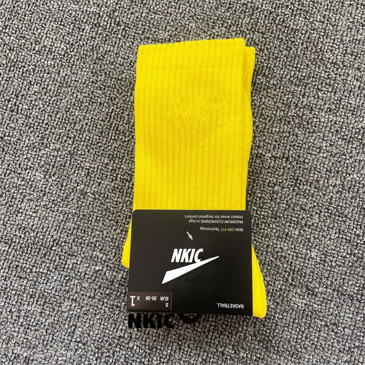 Summer Socks Women Girls Colorful Middle Tube Cotton Breathable Men's Soft Sock Floor Skateboard Students Sport Pink Sock, Light green
Summer Socks Women Girls Colorful Middle Tube Cotton Breathable Men's Soft Sock Floor Skateboard Students Sport Pink Sock, Light green