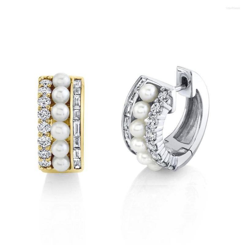 Hoop Earrings Triple Row Cubic Zirconia White Sea Pearl Beads Mini Small Huggie Earring Fashion Female Jewelry
Hoop Earrings Triple Row Cubic Zirconia White Sea Pearl Beads Mini Small Huggie Earring Fashion Female Jewelry