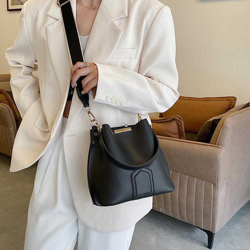 Evening Bags Luxury Designer High Quality Leather Women's Handbag Panelled Ladies Shoulder Messenger
Evening Bags Luxury Designer High Quality Leather Women's Handbag Panelled Ladies Shoulder Messenger