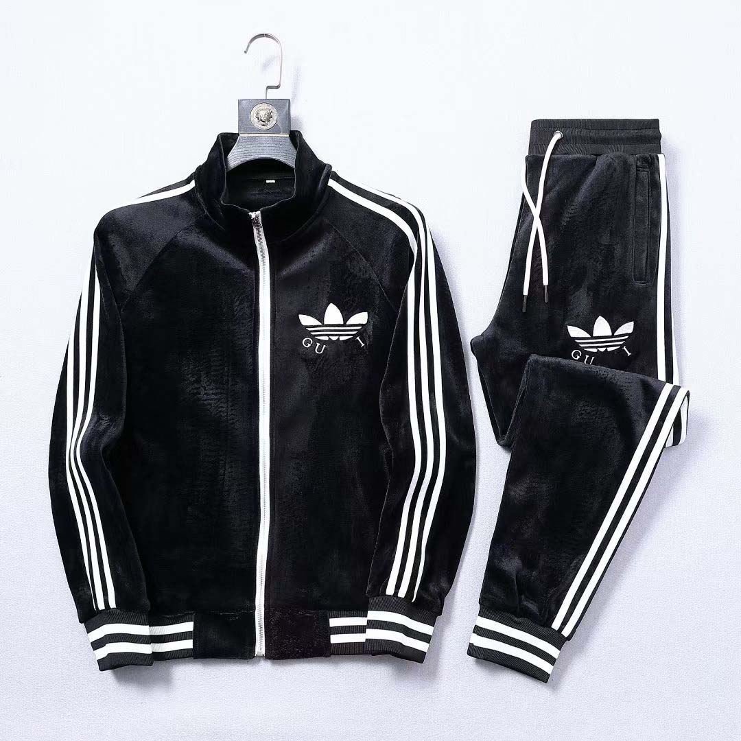 Mens designer Tracksuit NEW Football small horse Sets track suit mens Men Zipper jackets sportswear sweat gym suits M-3XL, Black
Mens designer Tracksuit NEW Football small horse Sets track suit mens Men Zipper jackets sportswear sweat gym suits M-3XL, Black