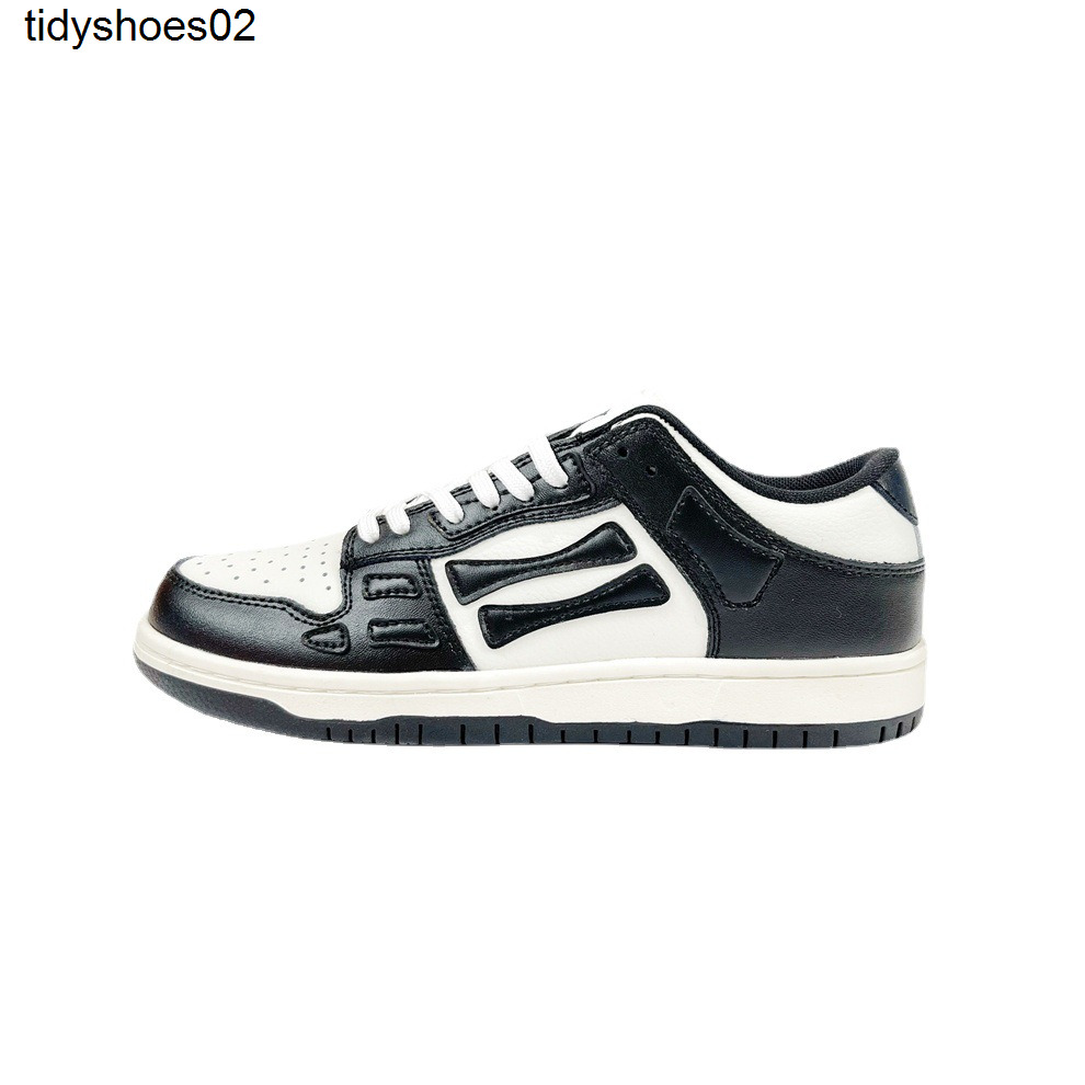 red same Net amirs bone shoes black and white low top men's board Putian summer versatile sports white shoes T50H
red same Net amirs bone shoes black and white low top men's board Putian summer versatile sports white shoes T50H