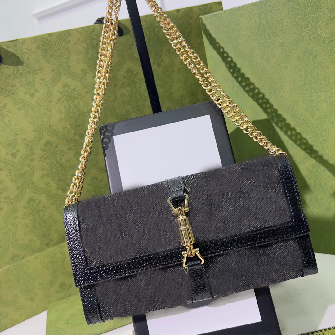 NEW With box dust bag Designer Bags Handbag Purses Woman Fashion Clutch Purse Chain Womens Crossbody Shoulder Bag #4912, G1 black
NEW With box dust bag Designer Bags Handbag Purses Woman Fashion Clutch Purse Chain Womens Crossbody Shoulder Bag #4912, G1 black