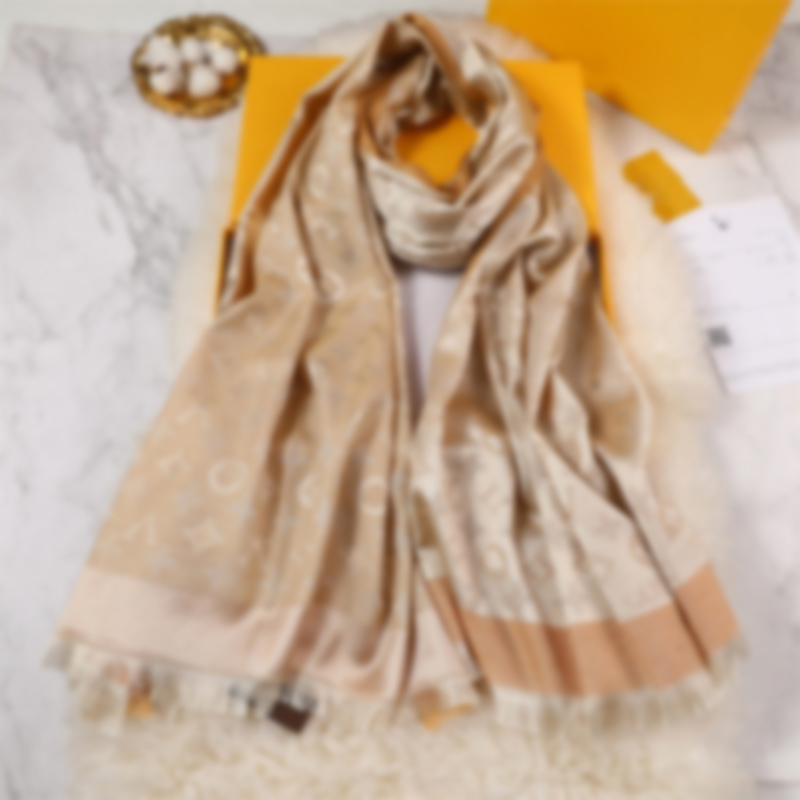Silk scarf 2022 designer silks scarfs brand shawl scarf women's Fashion scarves season 4 Fular luxury wraps men's Avatar 3 color gift 180x70cm 
Silk scarf 2022 designer silks scarfs brand shawl scarf women's Fashion scarves season 4 Fular luxury wraps men's Avatar 3 color gift 180x70cm