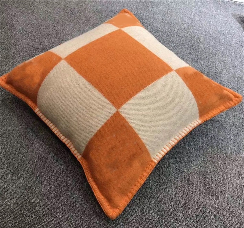 Fashion thick cashmere shawl throw pillow casual sofa cushion wool knitted 60x60cm brand shawl blanket size 130x175 31
Fashion thick cashmere shawl throw pillow casual sofa cushion wool knitted 60x60cm brand shawl blanket size 130x175 31