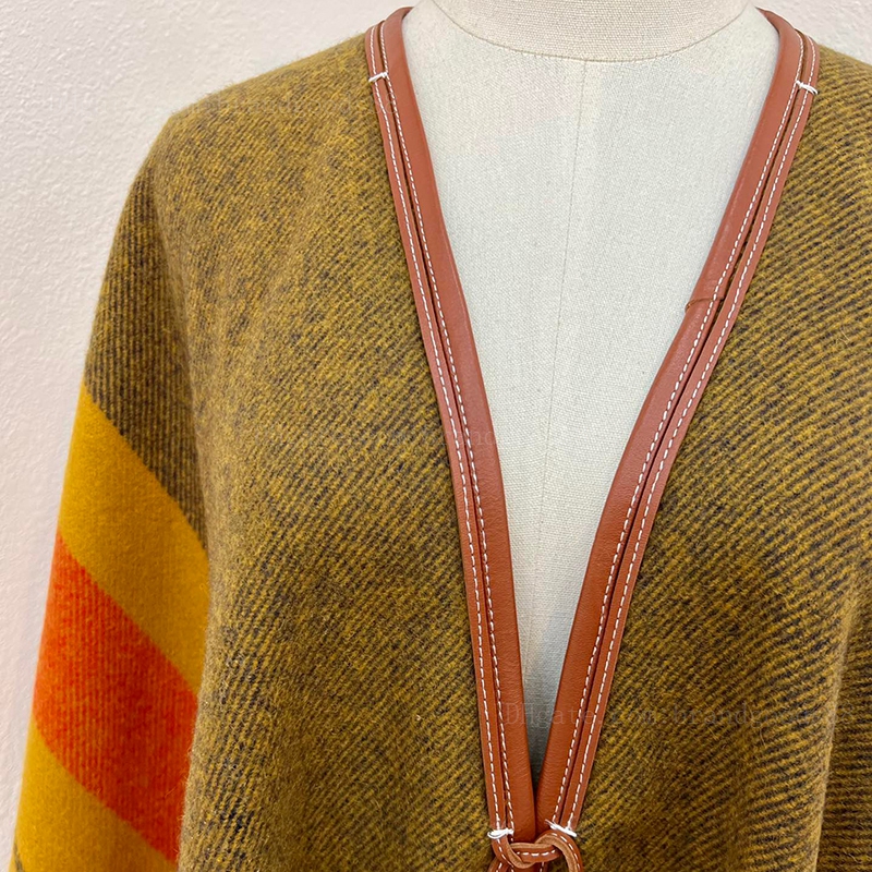 luxurious Designer Scarf Original quality jacquard Cashmere and Wool shawl for Lady Winter scarves mantle shawl Leather tassel Knights cloak Wholesale
luxurious Designer Scarf Original quality jacquard Cashmere and Wool shawl for Lady Winter scarves mantle shawl Leather tassel Knights cloak Wholesale