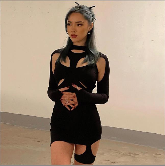 Casual Dresses Women Spring High Street Stretch Slim Hollow Out Sexy Mini Bodycon Dresses New Simple Solid Black
Casual Dresses Women Spring High Street Stretch Slim Hollow Out Sexy Mini Bodycon Dresses New Simple Solid Black