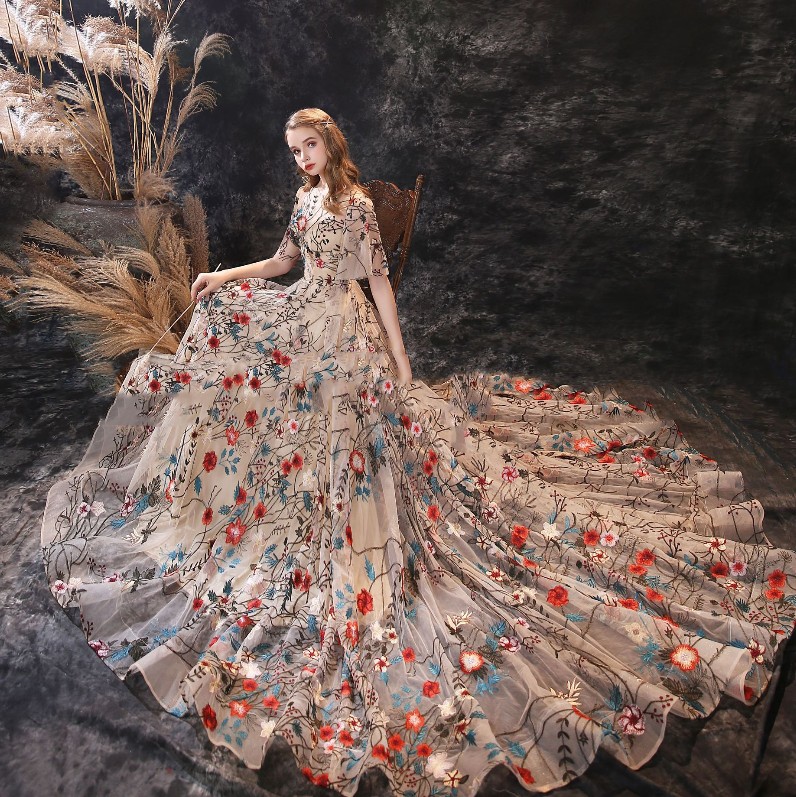 2022 Embroidery Evening Dresses Wear Black Girls luxury Long Graduation Dress Plus Size Formal a line princess Prom Gowns, Multi
2022 Embroidery Evening Dresses Wear Black Girls luxury Long Graduation Dress Plus Size Formal a line princess Prom Gowns, Multi