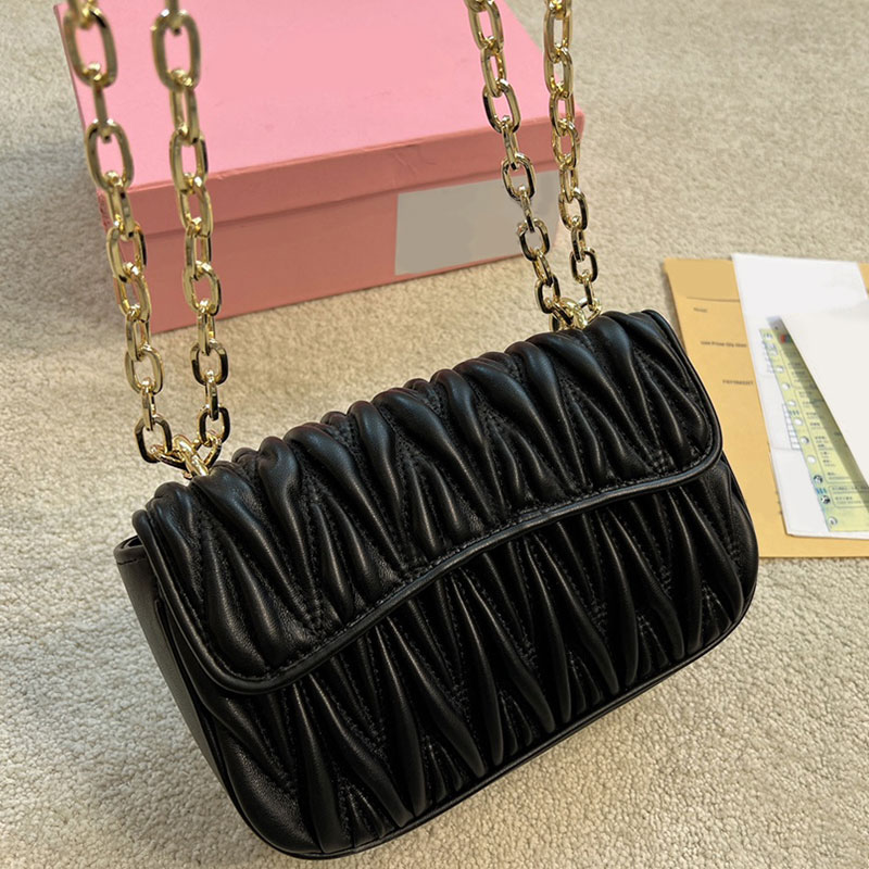 bag Flip miu Wrinkle Handbag Shoulder Bag Soft Sheepskin Women Crossbody Messenger Bags Sliding Chain Fashion Letters Lady Handbags Purse Solid LBRN
bag Flip miu Wrinkle Handbag Shoulder Bag Soft Sheepskin Women Crossbody Messenger Bags Sliding Chain Fashion Letters Lady Handbags Purse Solid LBRN