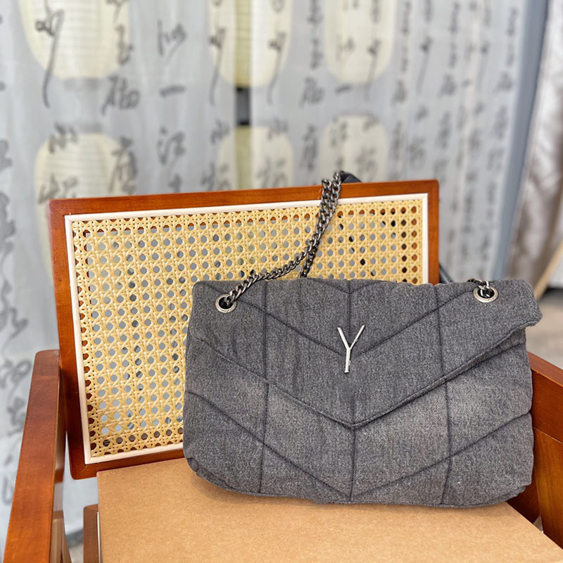 Designer Shoulder Bags Womens Denim Crossbody Bag Stylish Leather Handbags Casual Women Shopping Bags High Capacity Purses Cloud Bag 30cm, Black
Designer Shoulder Bags Womens Denim Crossbody Bag Stylish Leather Handbags Casual Women Shopping Bags High Capacity Purses Cloud Bag 30cm, Black
