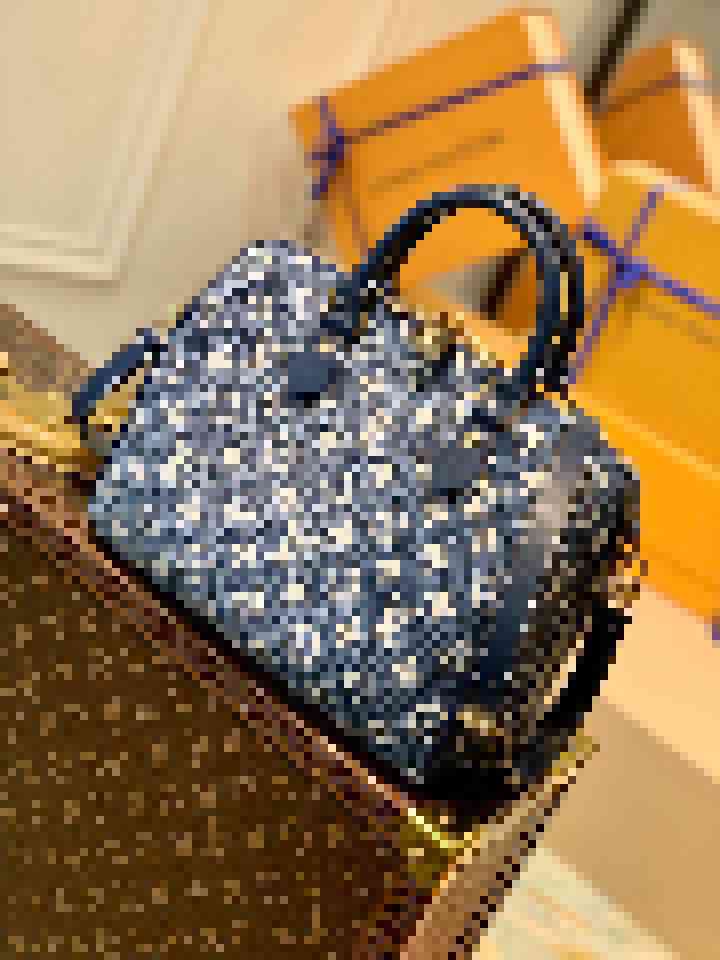 Shopping Bags Speedy 25 Denim Blue Denim M59609 Luxury Brand Designer Women Travel Bag Real Leather Handbags Shoulder Evening Bag, Picture show
Shopping Bags Speedy 25 Denim Blue Denim M59609 Luxury Brand Designer Women Travel Bag Real Leather Handbags Shoulder Evening Bag, Picture show