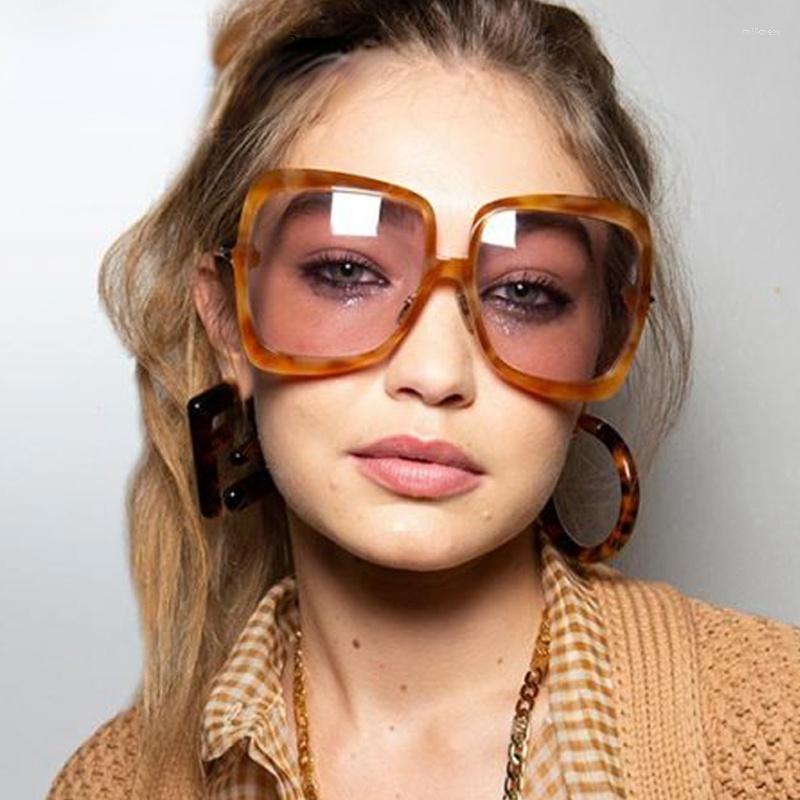 Sunglasses Retro Oversized Women 2022 Brand Design Vintage Square Fashion Big Large Grain Frame Sun Glasses Shades Female
Sunglasses Retro Oversized Women 2022 Brand Design Vintage Square Fashion Big Large Grain Frame Sun Glasses Shades Female