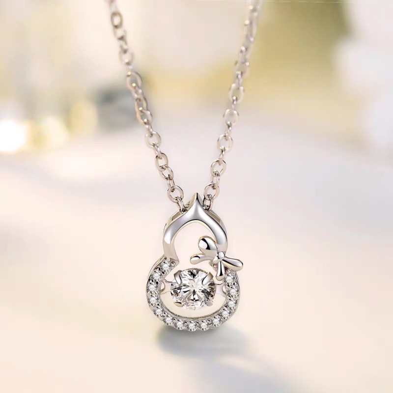 Lucky Gourd Pendant Necklace S925 Silver Plated Crystal Diamonds Classic Women Girls Lady Jewelry Christmas Gift
Lucky Gourd Pendant Necklace S925 Silver Plated Crystal Diamonds Classic Women Girls Lady Jewelry Christmas Gift