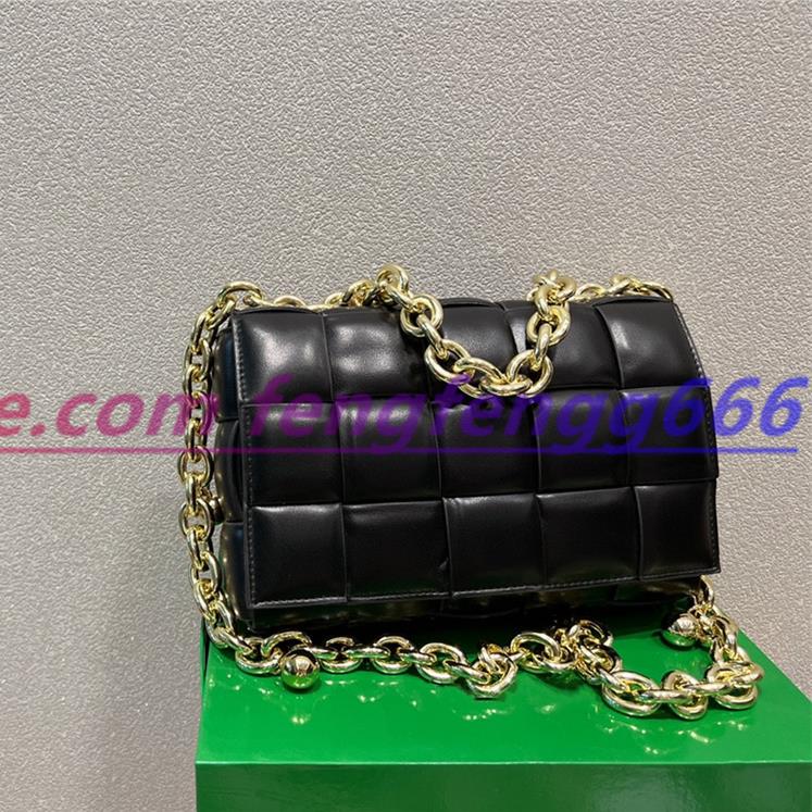 High Quality Hand woven leather handbag bag chain totes Luxury designer Multi color selection Women's Handbags Shoulder bag cassette Crossbody purse, Paper box
High Quality Hand woven leather handbag bag chain totes Luxury designer Multi color selection Women's Handbags Shoulder bag cassette Crossbody purse, Paper box