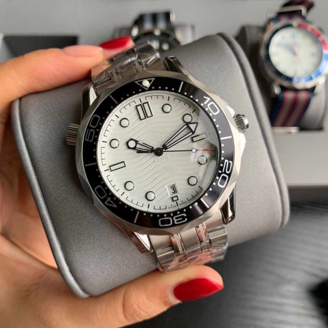 Hot selling TOP james 007 watches automatic mechanical men's designer watch 300M sports watch folding clasp high quality montres mouvemen2023t
Hot selling TOP james 007 watches automatic mechanical men's designer watch 300M sports watch folding clasp high quality montres mouvemen2023t