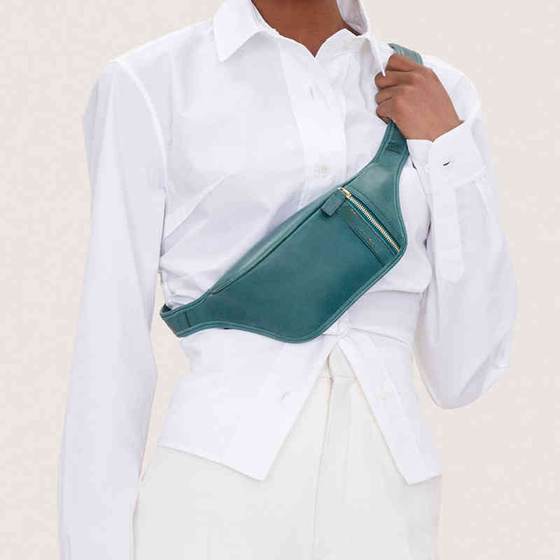 Waist Bags JA 2022 Spring Summer Fashion Personality Suede Leather Letter Zipper Mini Waistpack Crossbody Chest Wallet 0921, Sky blue
Waist Bags JA 2022 Spring Summer Fashion Personality Suede Leather Letter Zipper Mini Waistpack Crossbody Chest Wallet 0921, Sky blue