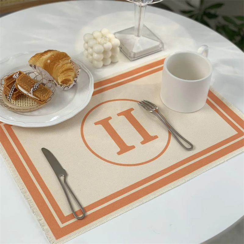 Designer Placemat Linen Fashion Restaurant Table Mat Placemat Imitation Water Luxury Dining Table Decoration Home Textiles Rectangle Coaster
Designer Placemat Linen Fashion Restaurant Table Mat Placemat Imitation Water Luxury Dining Table Decoration Home Textiles Rectangle Coaster