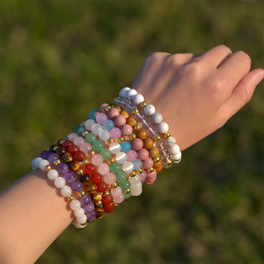 Fashion Natural Stone Strand Bracelet with Gold Stainless Steel Bead Amethyst Healing Stone Crystal Bracelets Semi-precious Stone Jewelry for women