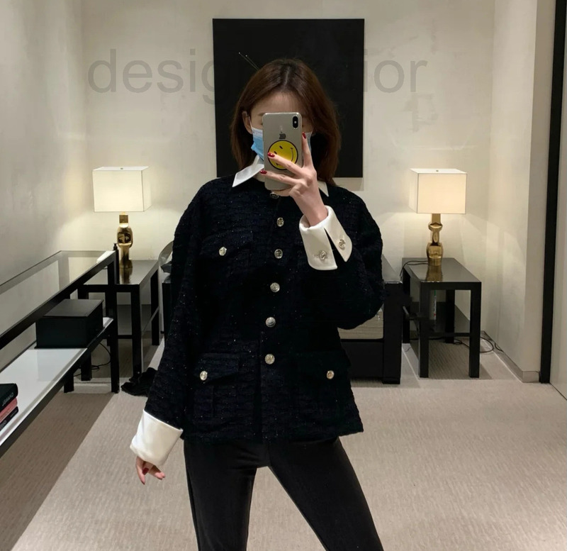 Women' Jackets designer Autumn and Winter 2022 New 100% Silk Cuff Trim Wool Blended Lapel Black Coat 8633 0OSC, 2# packing bag
Women' Jackets designer Autumn and Winter 2022 New 100% Silk Cuff Trim Wool Blended Lapel Black Coat 8633 0OSC, 2# packing bag