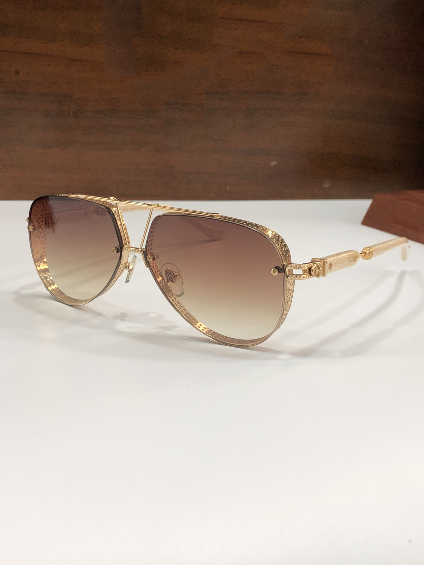hot luxury new designer sunglasses for men desing POSTYAN popular fashion sunglass pilot metal frame coating polarized lens goggles style UV400 lens come with case