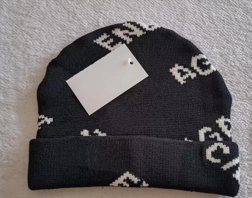 classic designer winter beanie hats men and women fashion universal knitted cap autumn wool outdoor warm skull caps, Grey
classic designer winter beanie hats men and women fashion universal knitted cap autumn wool outdoor warm skull caps, Grey