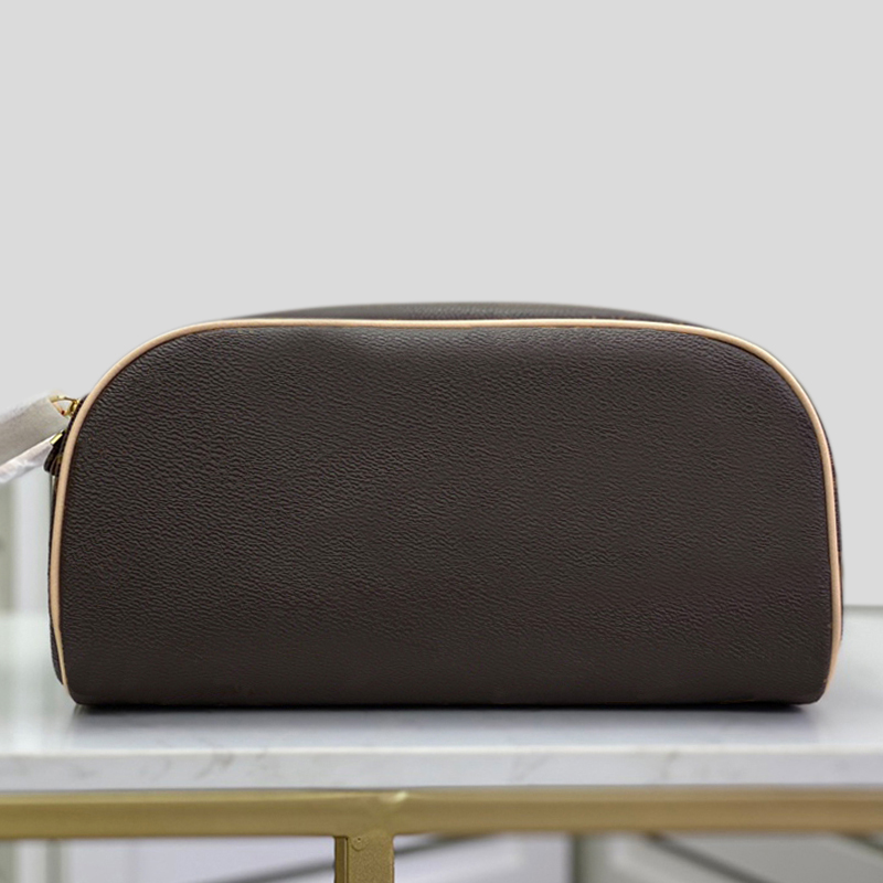 Luxury Clutch Bags womens mens Designer purses Toiletry Kits pouch make up leather handbag CrossBody tote Shoulder Cosmetic Multifunction Bags