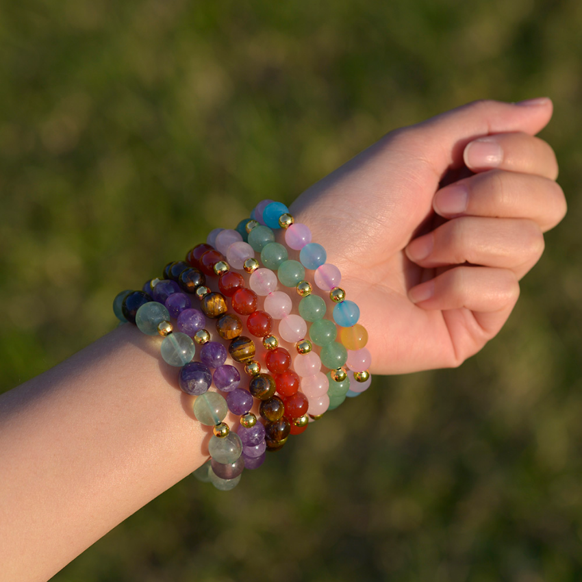 Fashion Natural Stone Strand Bracelet with Gold Stainless Steel Bead Amethyst Healing Stone Crystal Bracelets Semi-precious Stone Jewelry for women