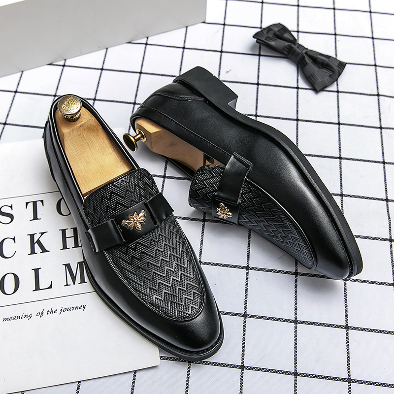 British Style Loafers Men Shoes Fashion Solid Color PU Curve Pattern Metal Belt Decoration Business Casual Daily All-match AD169