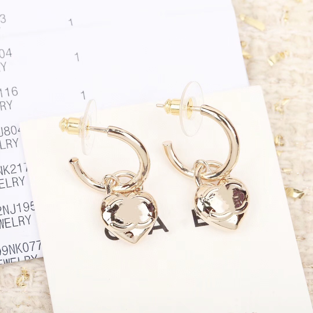 7A Luxury Classic Women's Earrings AAAAA HighQuality Stud Earrings for Girls Valentine's Day Christmas Gift with Box
7A Luxury Classic Women's Earrings AAAAA HighQuality Stud Earrings for Girls Valentine's Day Christmas Gift with Box