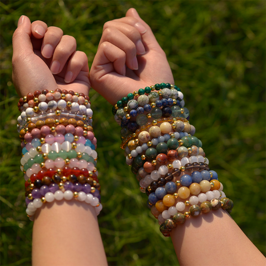 Fashion Natural Stone Strand Bracelet with Gold Stainless Steel Bead Amethyst Healing Stone Crystal Bracelets Semi-precious Stone Jewelry for women
