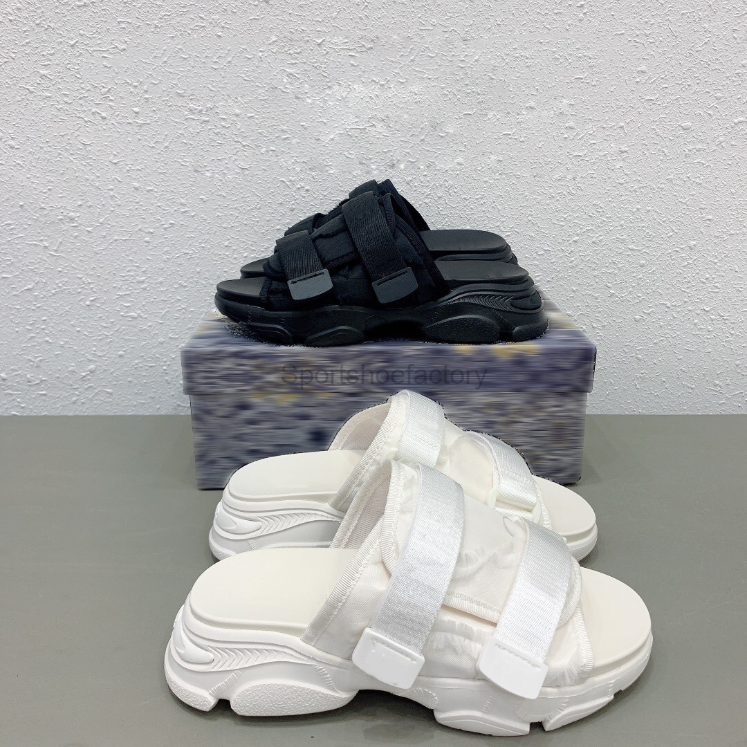Luxury Designer Slides Women Sandals Black White Summer Slippers Womens Platform Shoes Size 35-40 XX-0220, Green
Luxury Designer Slides Women Sandals Black White Summer Slippers Womens Platform Shoes Size 35-40 XX-0220, Green