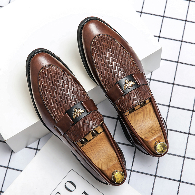 British Style Loafers Men Shoes Fashion Solid Color PU Curve Pattern Metal Belt Decoration Business Casual Daily All-match AD169