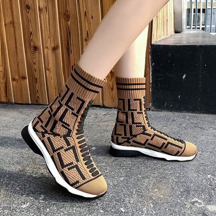 Women Designer Ankle Boots Genuine Leather Mixed Color stretch fabric Rubber Durable sole shoes dunks sneaker foam runners, White
Women Designer Ankle Boots Genuine Leather Mixed Color stretch fabric Rubber Durable sole shoes dunks sneaker foam runners, White