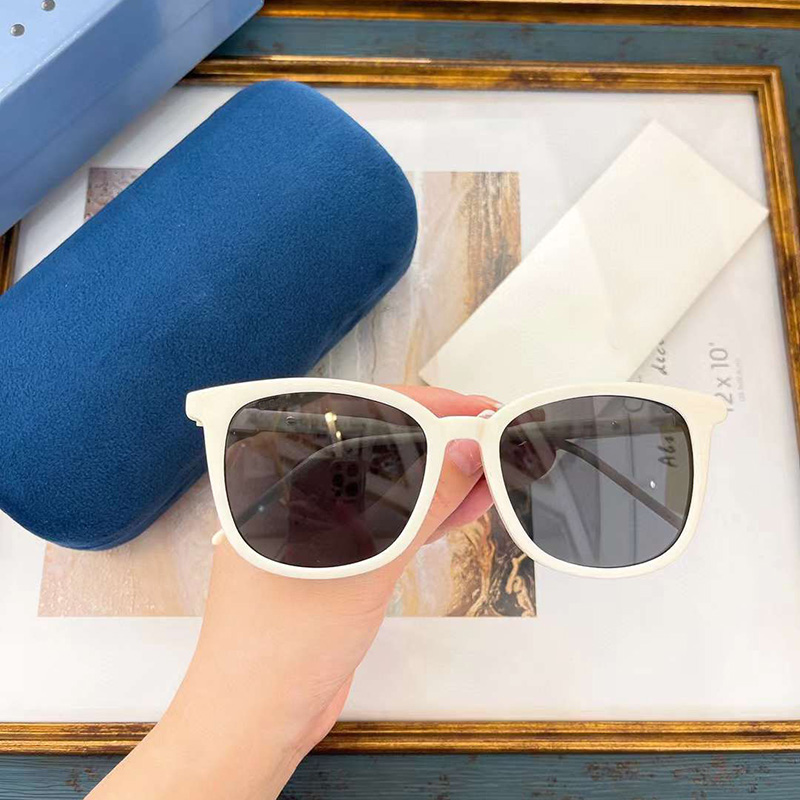 Vintage Fashion Round Sunglasses Women Men Luxury Brand Designer Popular Double G Sun Glasses Travel Shades 1158S
Vintage Fashion Round Sunglasses Women Men Luxury Brand Designer Popular Double G Sun Glasses Travel Shades 1158S