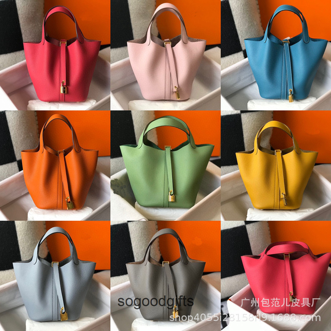 Women's Designer bags Picotin lock Herme Handbags Tote Bag Bag new leather women's bag vegetable basket top layer Togo cowhide lychee patter, Black (gold;silver buckle)
Women's Designer bags Picotin lock Herme Handbags Tote Bag Bag new leather women's bag vegetable basket top layer Togo cowhide lychee patter, Black (gold;silver buckle)
