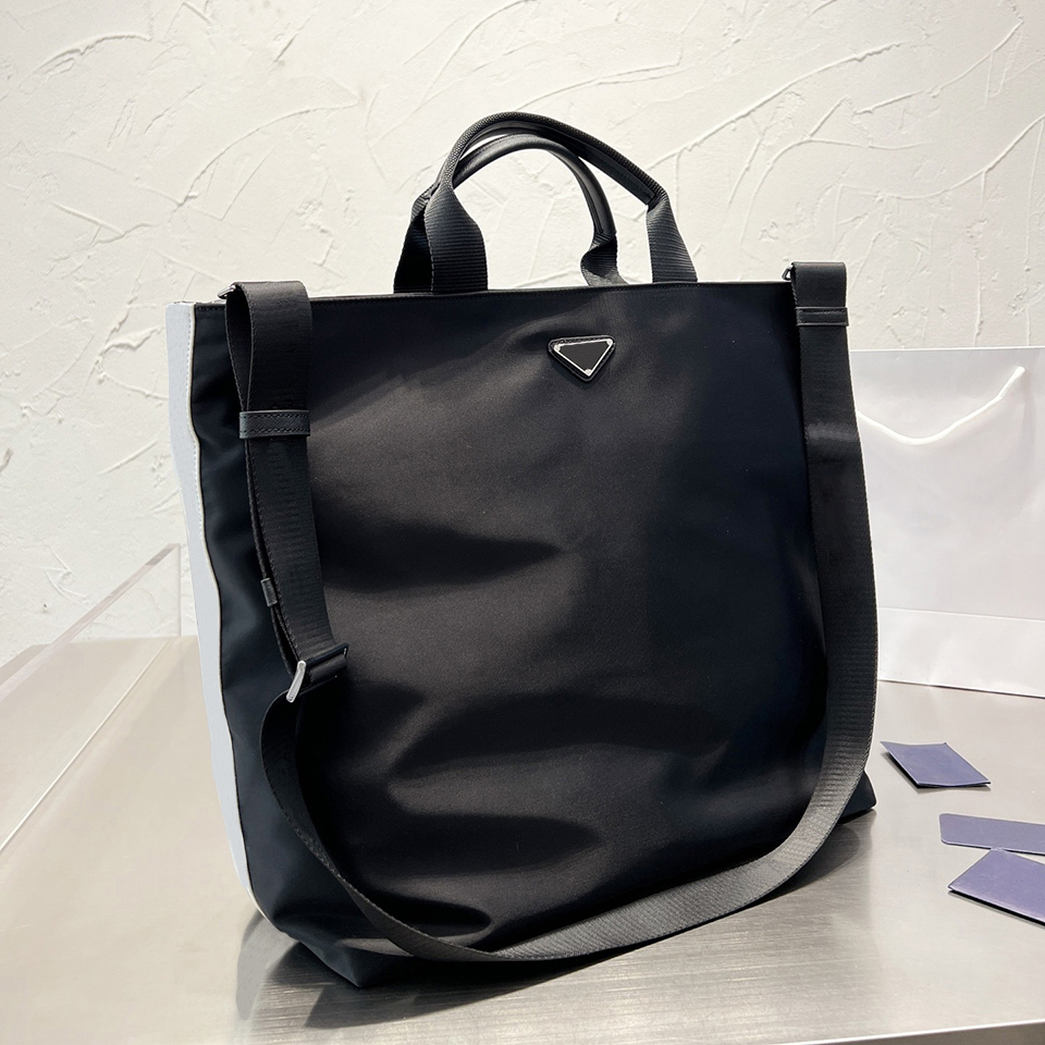 Luxury Tote Bag Designer Handbag Black Nylon Large Capacity Shoulder Bag Ladies Fashion Casual Shopping, Customize
Luxury Tote Bag Designer Handbag Black Nylon Large Capacity Shoulder Bag Ladies Fashion Casual Shopping, Customize