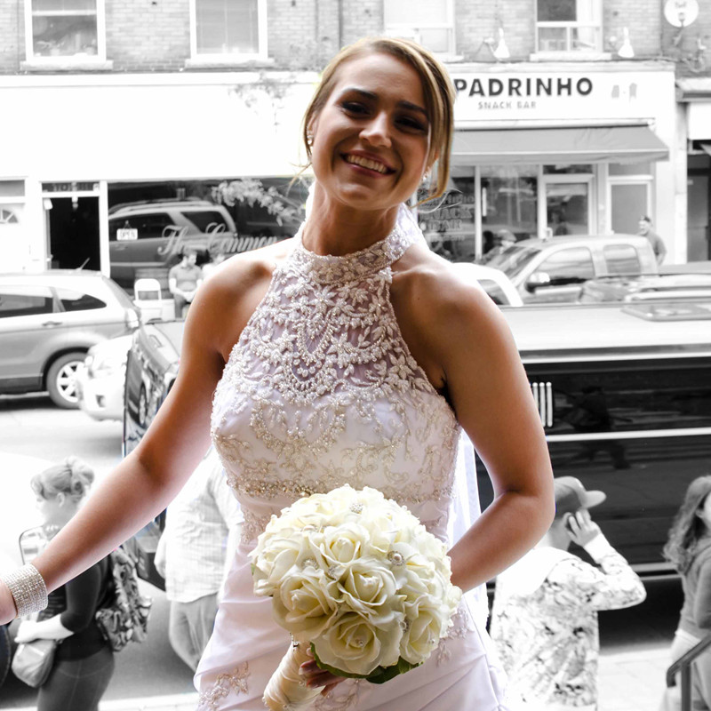 Elegant White Mermaid Wedding Dresses 2023 Lace Appliques Beading Wedding party Gowns Halter Soft Satin Pleats Wedding Recept Dress