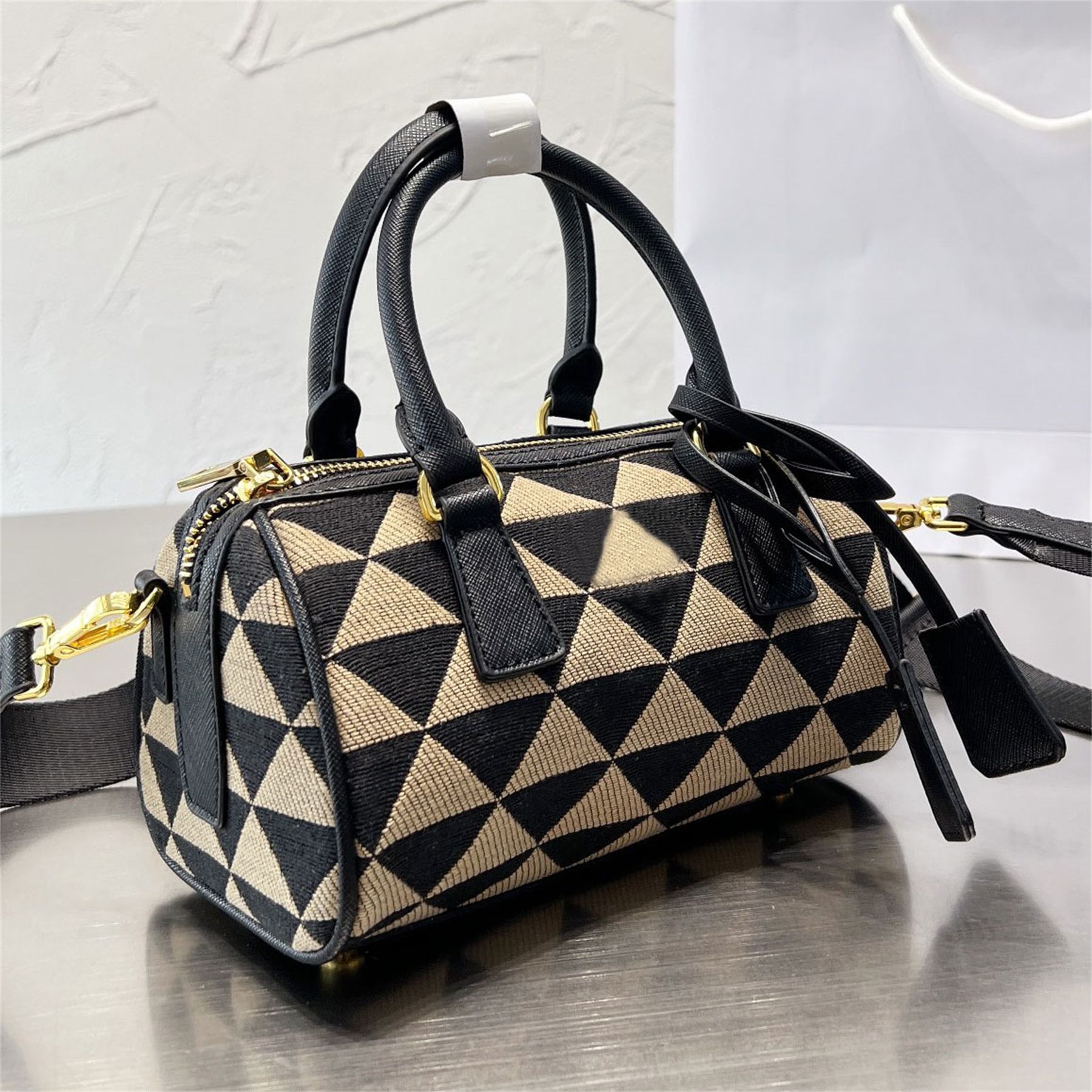 Symbole embroidered jacquard fabric top-handle bag women men saffiano handles handbag metal hardware zipper closure tote with feet shoulder pillow bag, 4#
Symbole embroidered jacquard fabric top-handle bag women men saffiano handles handbag metal hardware zipper closure tote with feet shoulder pillow bag, 4#