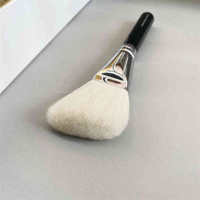 Makeup Brushes 100 LUXE FACE FINISH MAKEUP BRUSH - Large Angled Powder Bronzer Setting Cosmetics Beauty Tools T220921