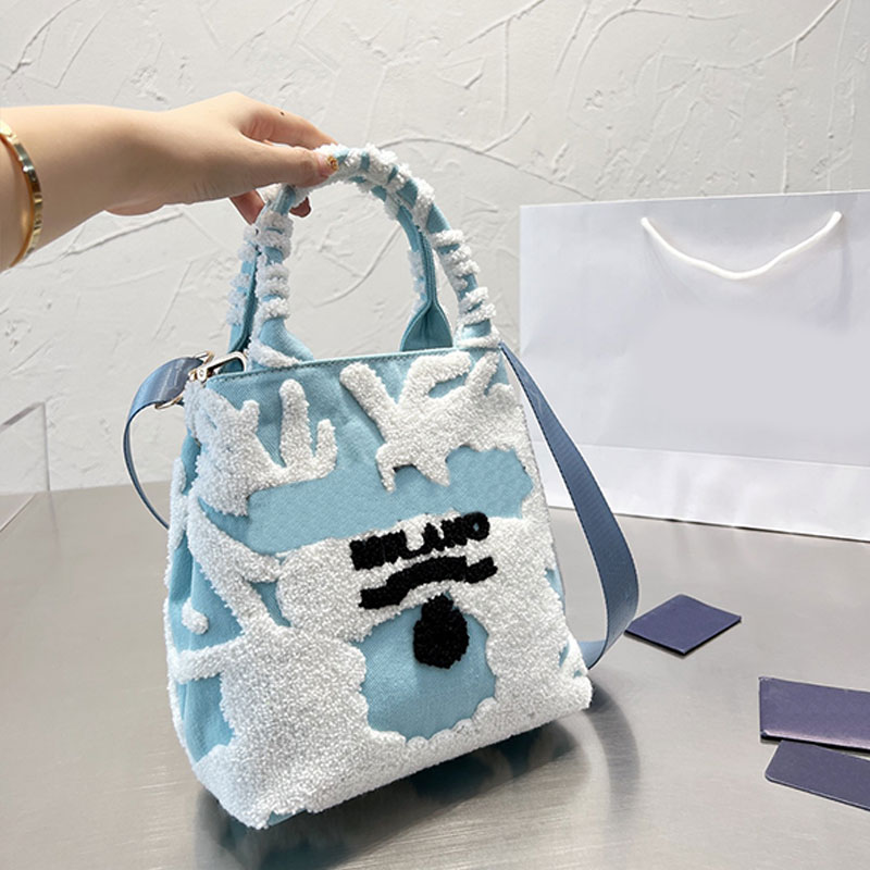Embroidered Floral Handbag Terry Bucket Bags Patchwork Color Plush Tote Bag Embroidery Letter Detachable Adjustable Woven Shoulder Strap, 22cm
Embroidered Floral Handbag Terry Bucket Bags Patchwork Color Plush Tote Bag Embroidery Letter Detachable Adjustable Woven Shoulder Strap, 22cm