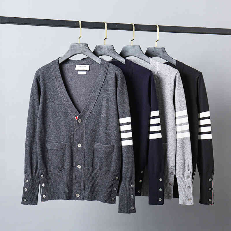 Mens Tb Fashion Brand Sweaters Boys Slim Fit V-neck Striped Cardigans Clothing Cotton Wool Casual Coat England Style, Light grey
Mens Tb Fashion Brand Sweaters Boys Slim Fit V-neck Striped Cardigans Clothing Cotton Wool Casual Coat England Style, Light grey